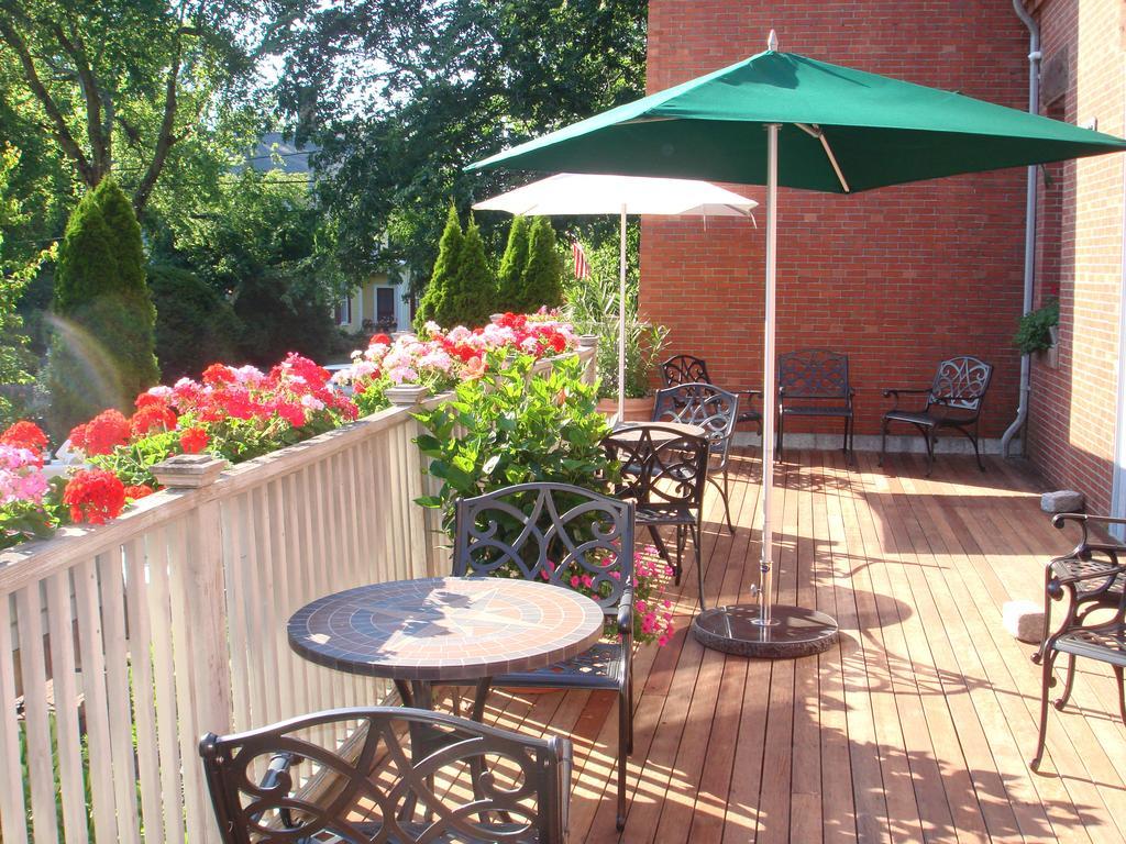 Belfry Inn And Bistro Sandwich Εξωτερικό φωτογραφία