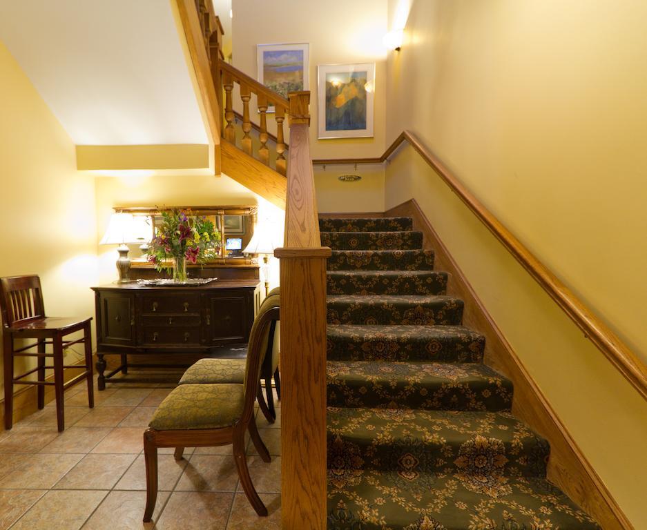 Belfry Inn And Bistro Sandwich Εξωτερικό φωτογραφία